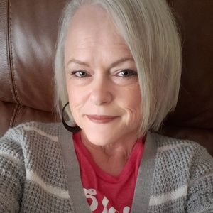 Meet your Posher, Deidra